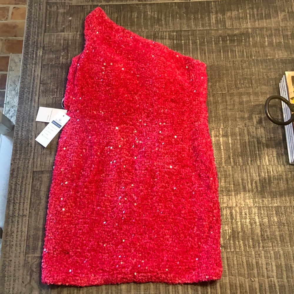 Hot Pink one shoulder prom/homecoming dress